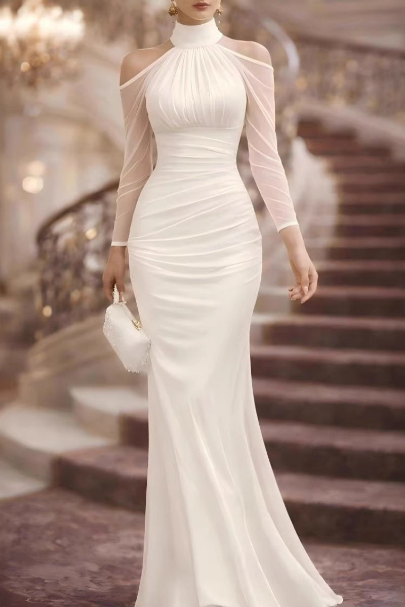 Vestido Maxi Negro con Halter y Manga Transparente