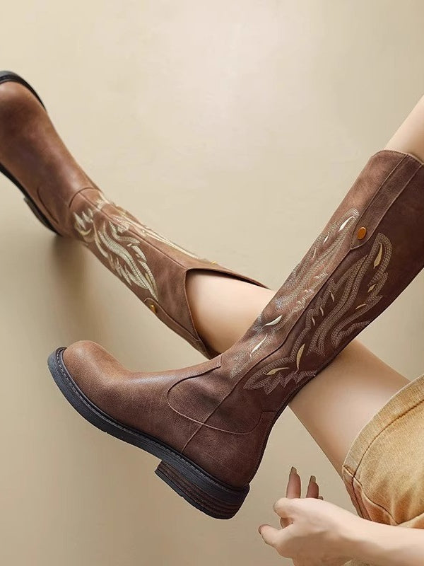 Botas Altas Marrones con Bordado y Cremallera Trasera