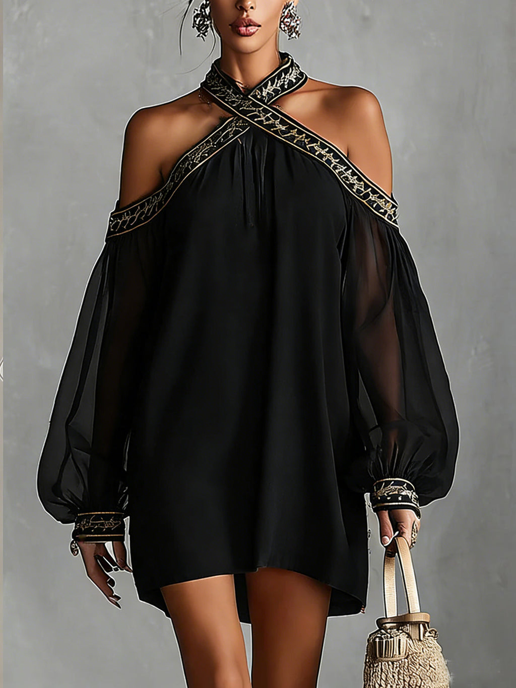 Vestido Mini con Hombros Descubiertos y Manga Larga de Chifón