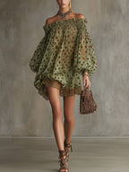 Vestido Mini Verde Oliva con Lunares y Hombros Descubiertos