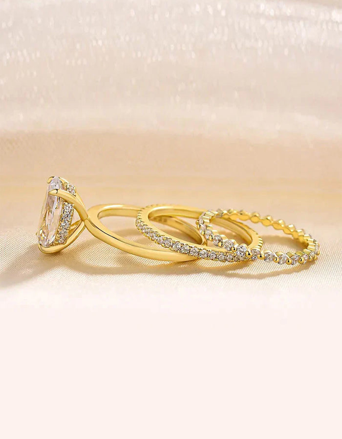 Simple Geometric Ring