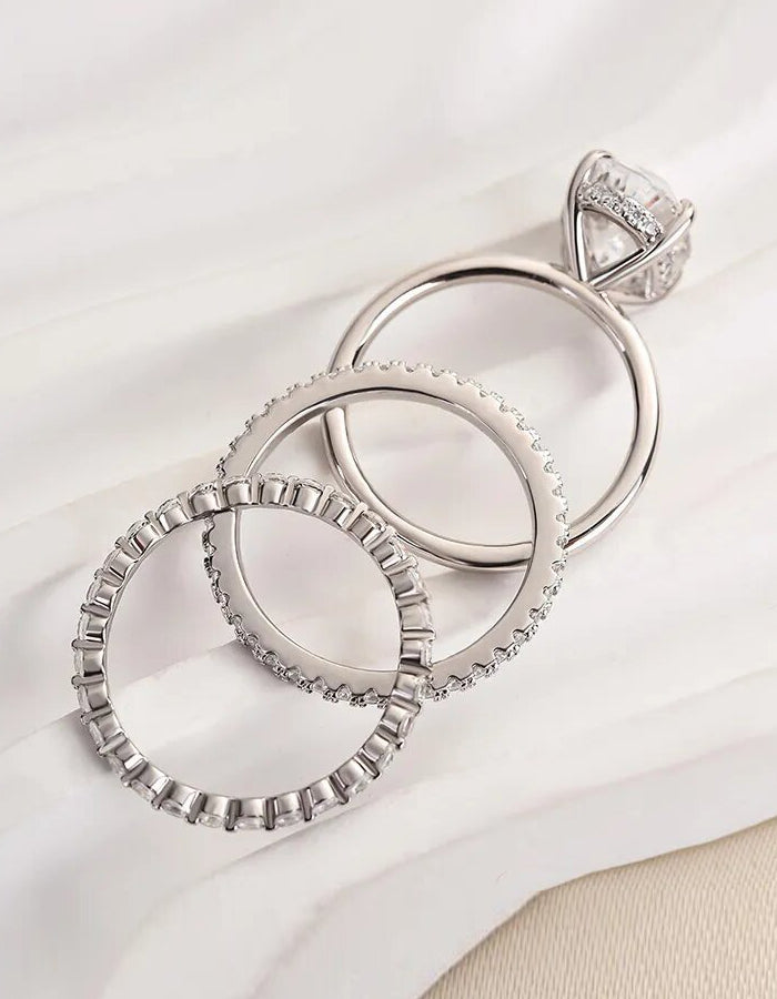 Simple Geometric Ring