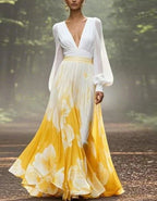 Robe longue imprimée à col en V, manches lanternes et détails plissés, blanc et jaune