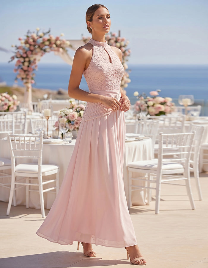 Maxikleid aus Chiffon mit rosafarbener Spitzenborte