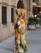 Maxikleid aus Chiffon mit orange-grünem Blumenmuster im Ölgemälde-Stil und einzelner Schulterpartie