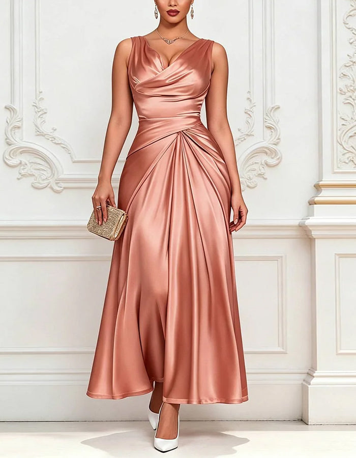 Maxikleid aus roter Bohnenpaste mit rosafarbenem Satinkragen und gedrehter Taille