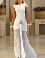 Robe longue blanche sans manches à encolure bateau