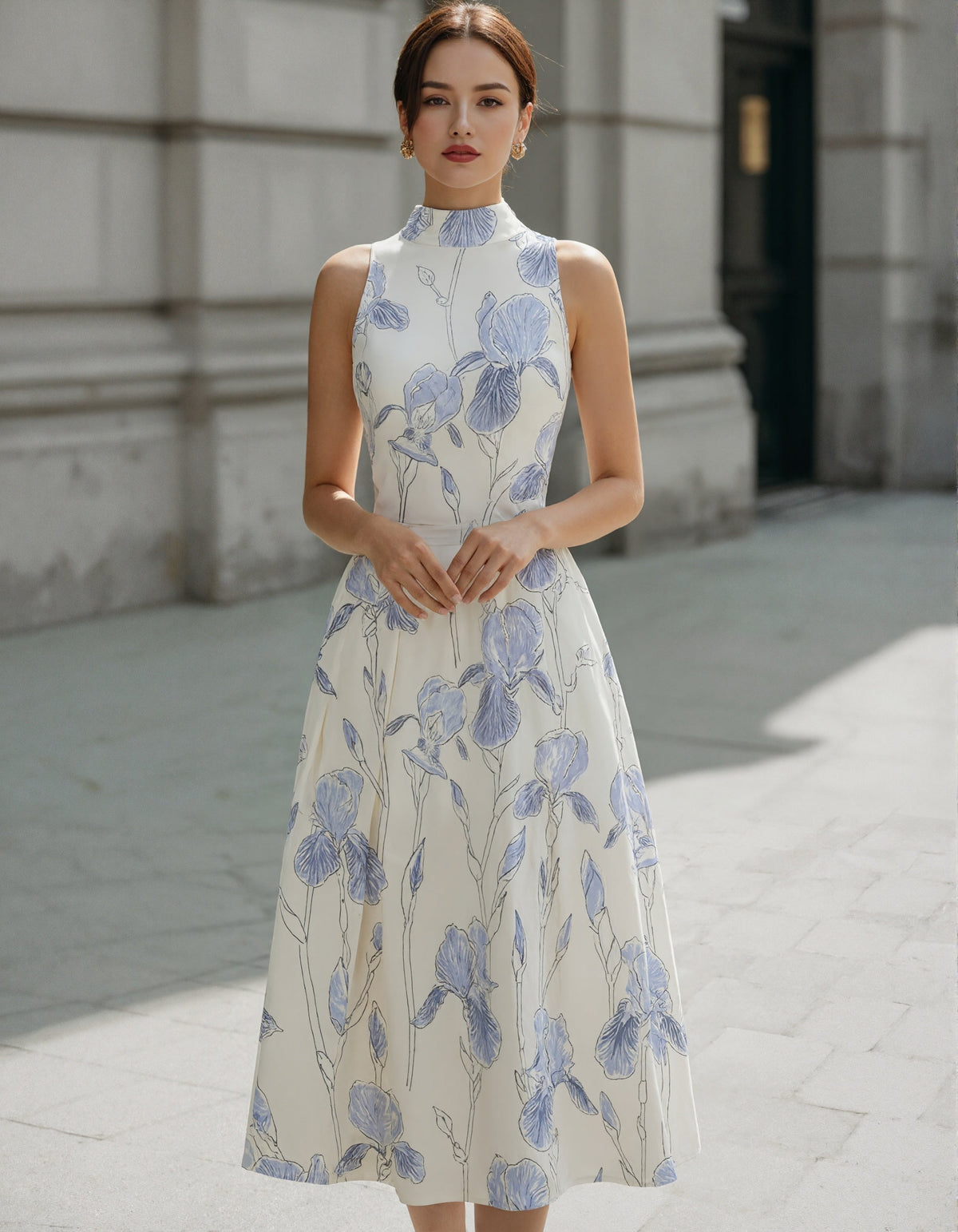 Robe midi sans manches couleur crème à imprimé iris