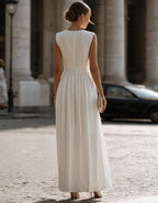 Robe longue blanche plissée sans manches