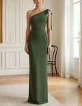 Vestido largo asimétrico verde oliva