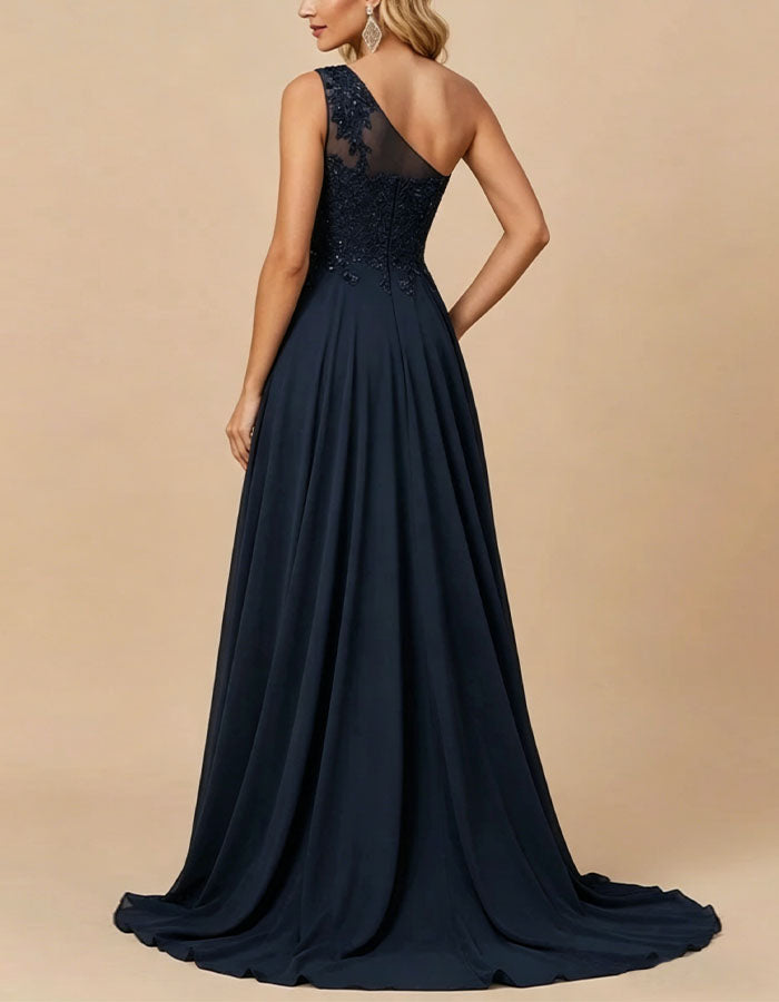 Abito lungo in chiffon con pizzo monospalla blu navy