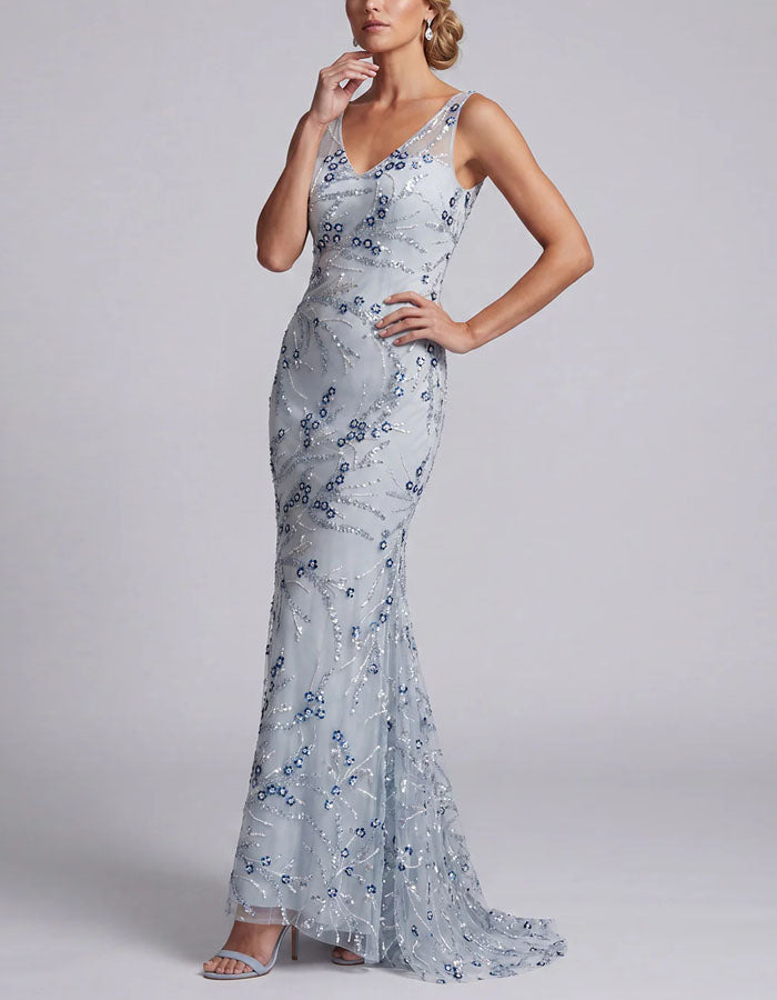 Hellblaues Maxikleid aus Tüll mit Pailletten-Blumenmuster