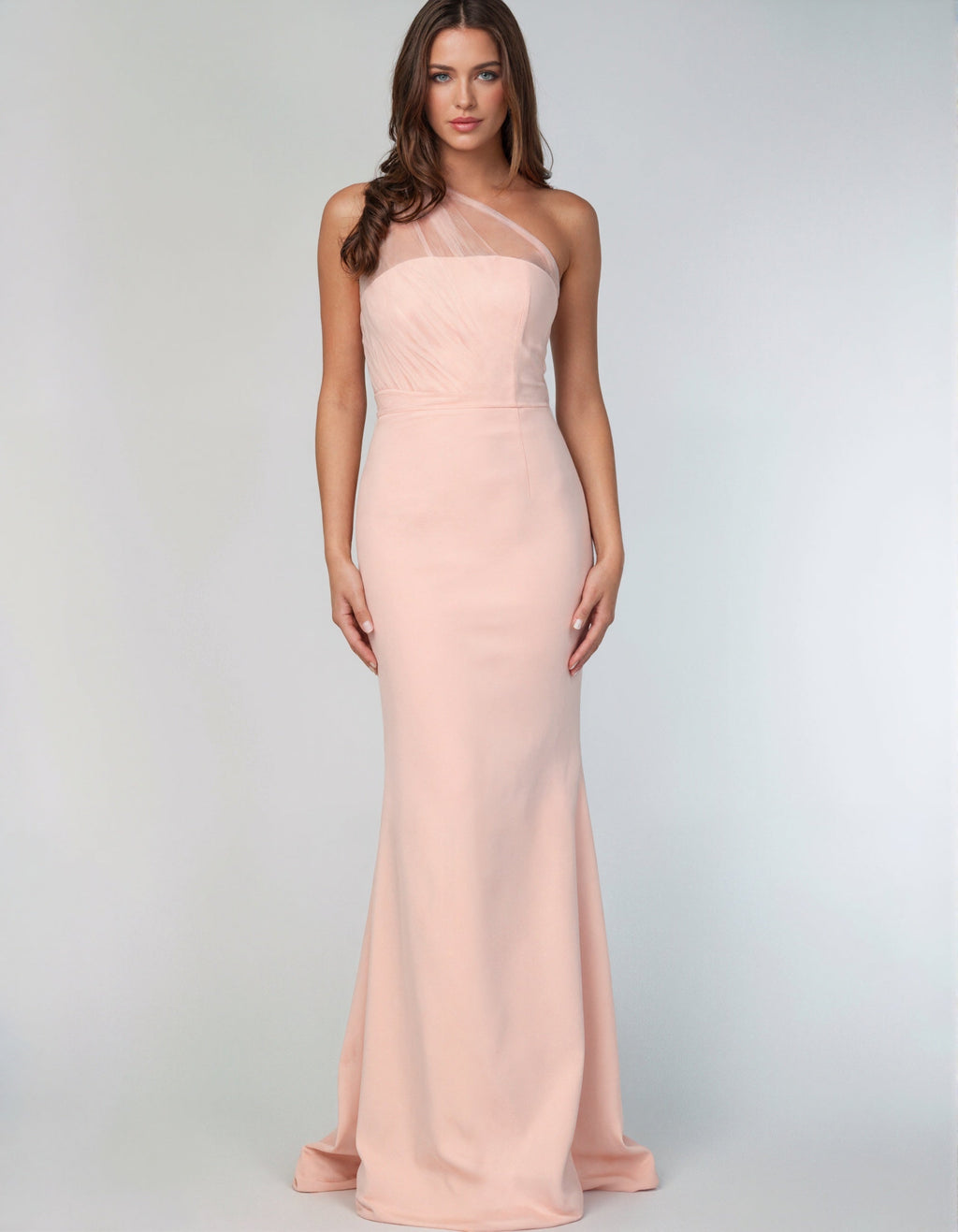 Vestido largo rosa de un hombro en tul