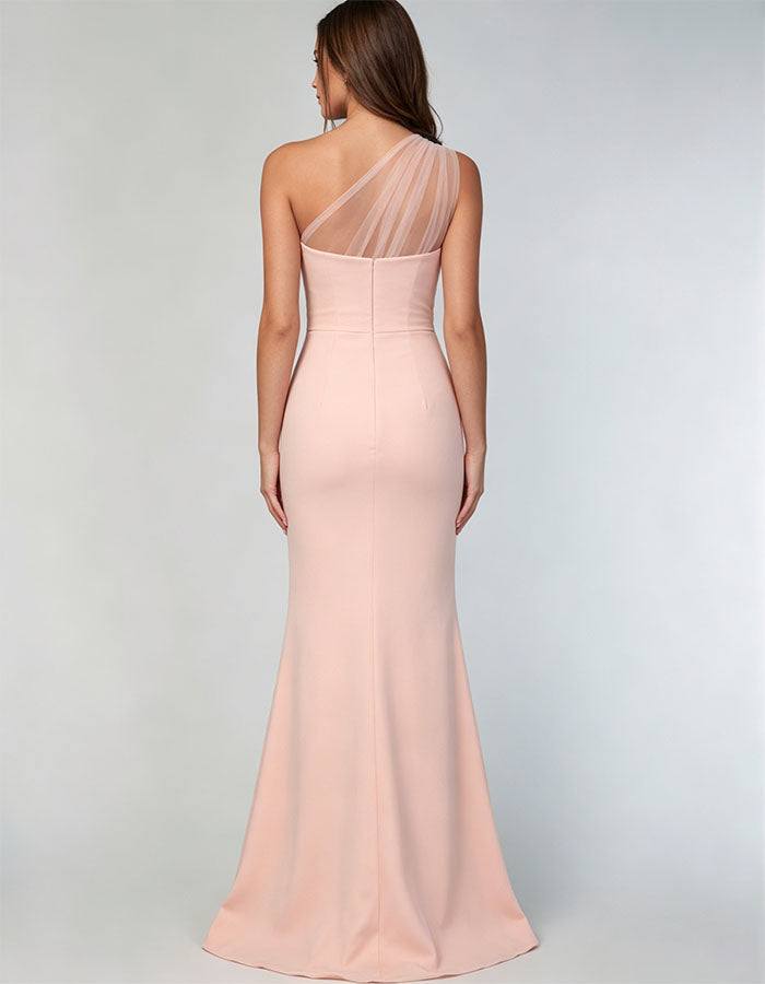 Vestido largo rosa de un hombro en tul