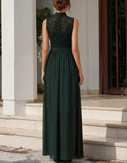 Dunkelgrünes Spitzen-Chiffon-Maxikleid mit Rollkragen