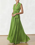 Abito lungo in chiffon plissettato verde prato con nastro