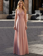 Abito lungo aderente in chiffon con pizzo rosa