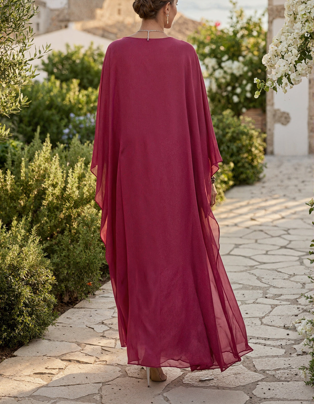 Altrosa Maxikleid aus Chiffon mit tiefem V-Ausschnitt, Fledermausärmeln und lockerer Passform
