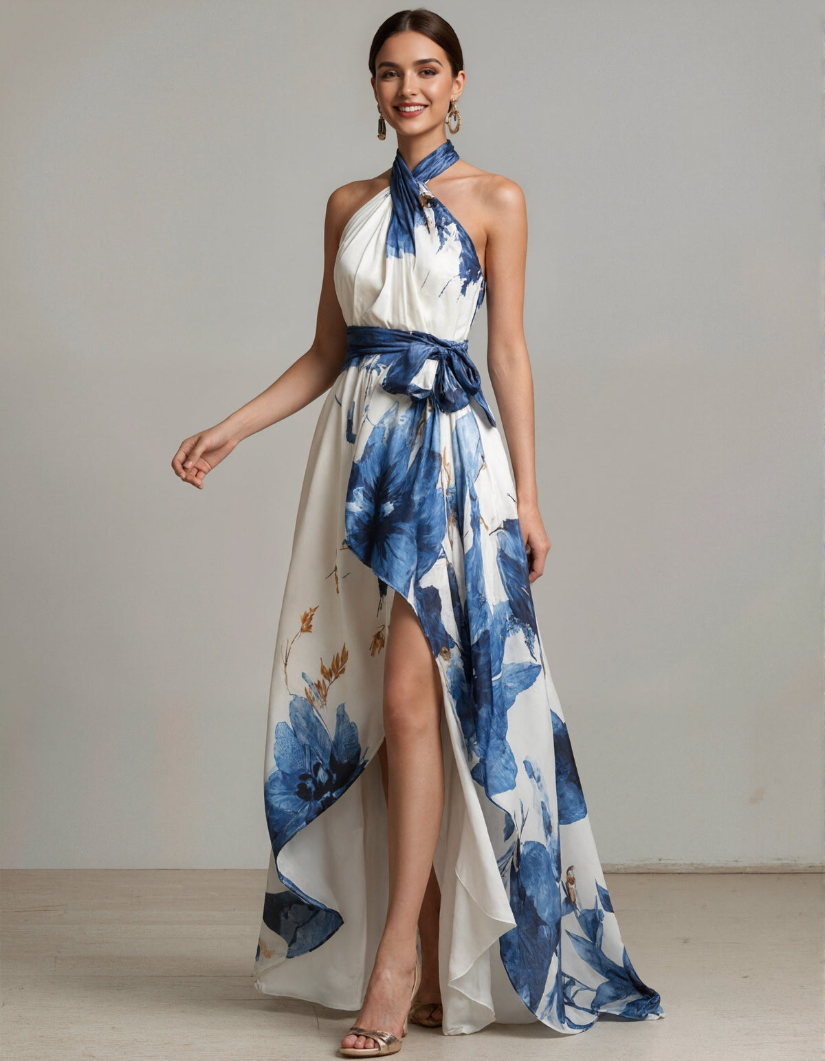 Robe longue à encolure américaine imprimé floral à l'encre bleu et blanc