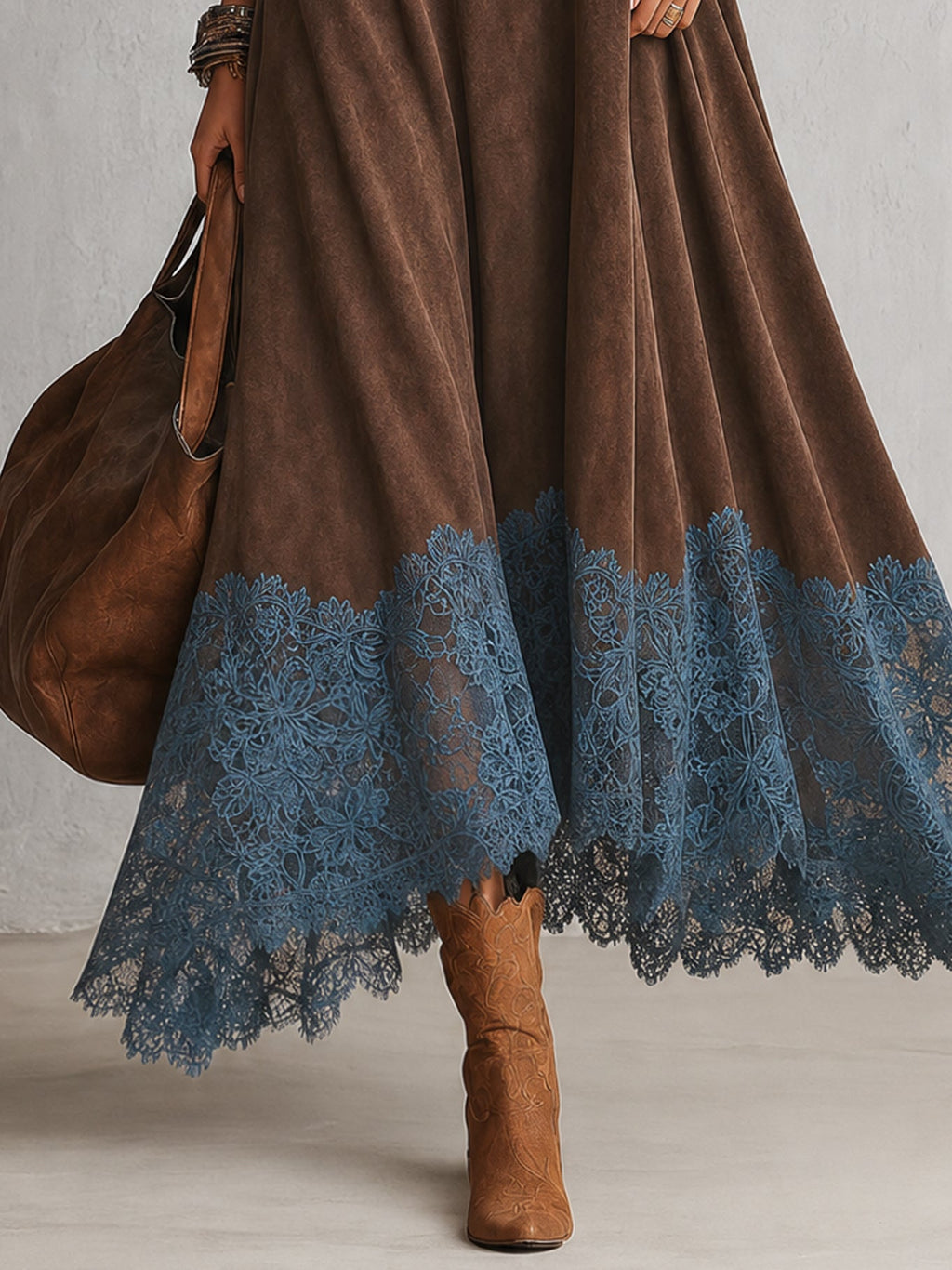 A-Linien-Kleid mit Stehkragen, Spitzeneinsätzen und langen Ärmeln