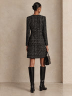 Vestido corto de tweed evasé con botones de perla