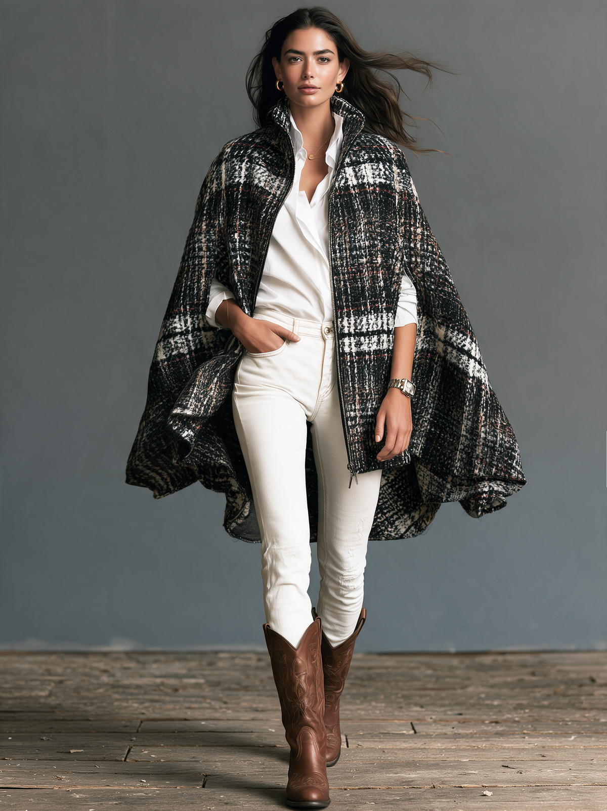 Chaqueta capa sin mangas en blanco y negro
