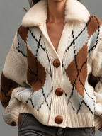 Chaqueta de punto beige con cuello de pelo