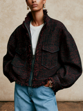 Chaqueta corta de tweed con cuello alzado y bordes deshilachados