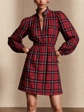 Vestido corto retro de cuadros con mangas globo y cintura marcada