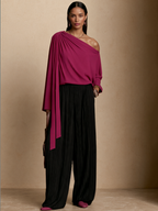 Conjunto de top asimétrico con fular y pantalón ancho plisado