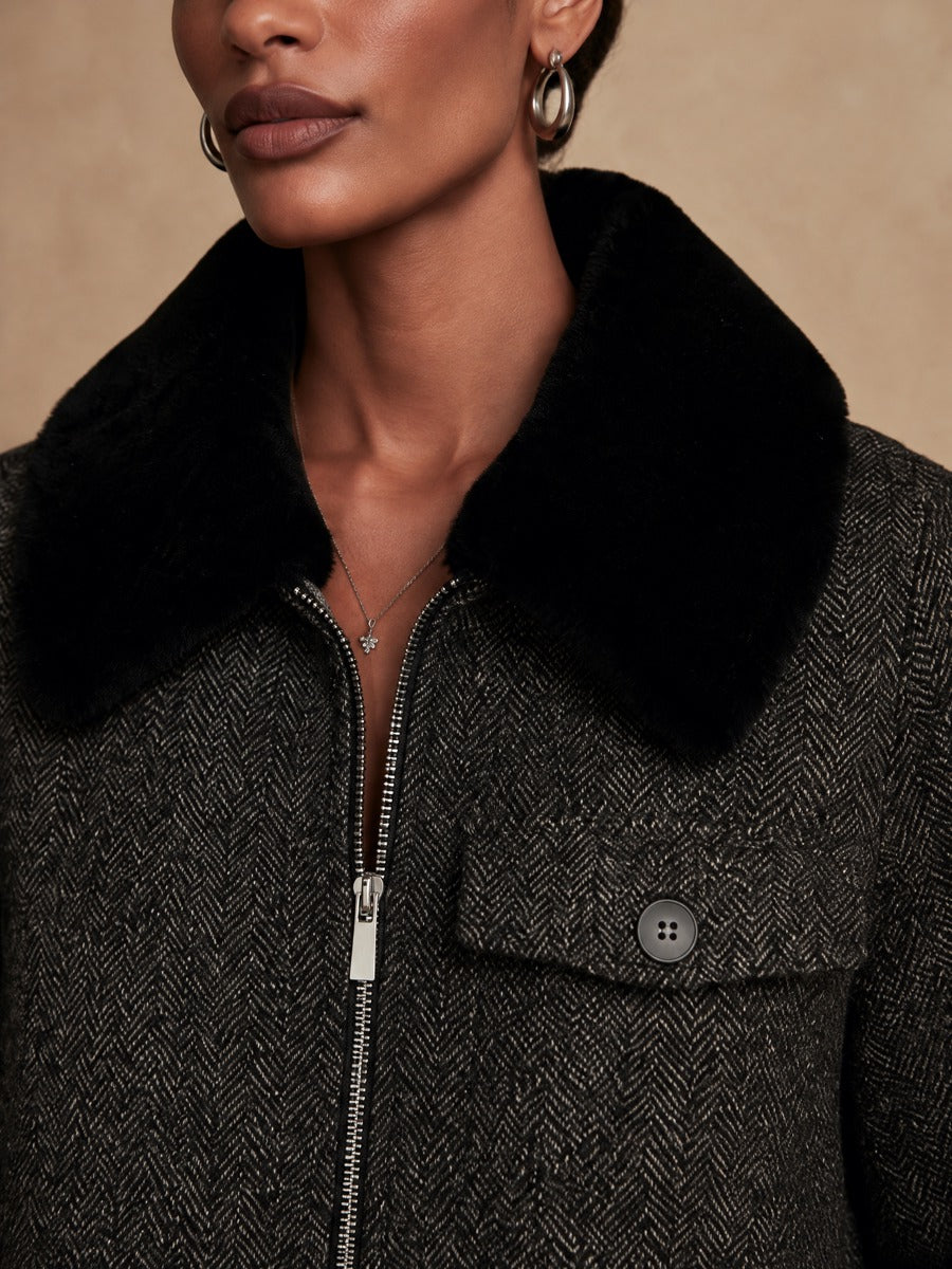 Chaqueta corta retro de espiga con cuello de pelo