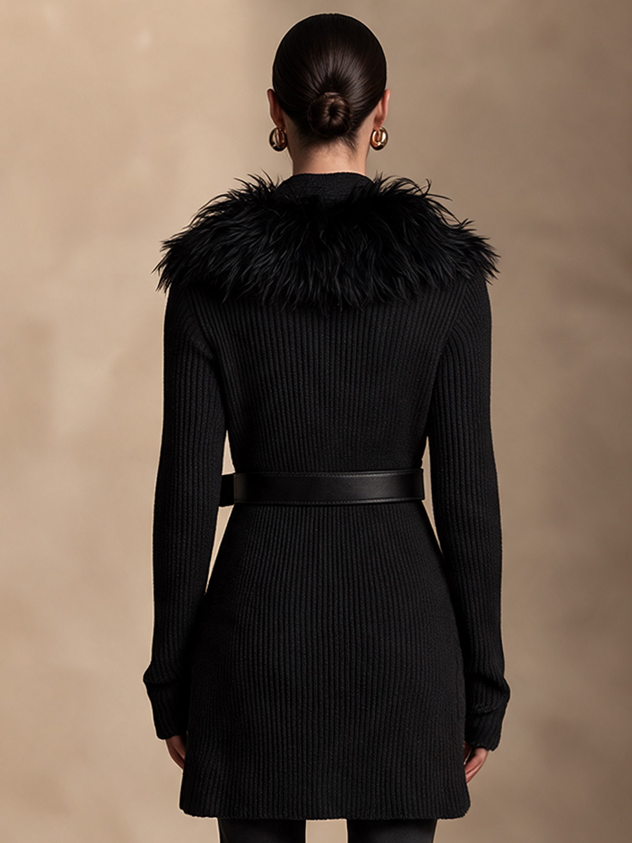 Chaqueta de punto canalé con cuello de pelo y cinturón