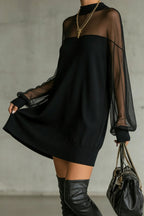 Vestido Mini Negro con Manga de Malla y Cuello Alto