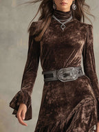 Vestido Midi de Terciopelo con Cuello Alto y Manga Campana