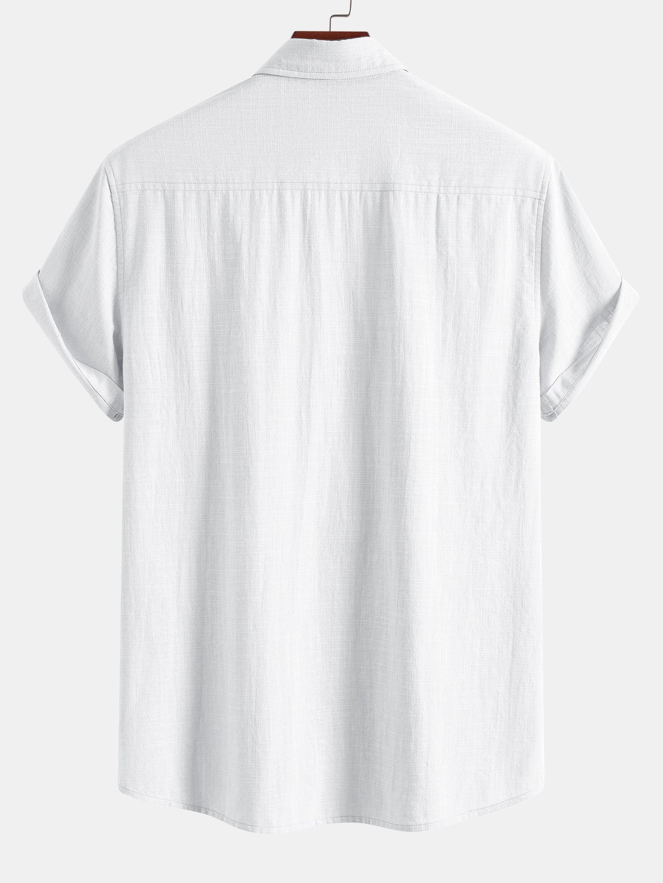 Camisa de manga corta con botones y efecto lino, y pantalones rectos con textura arrugada