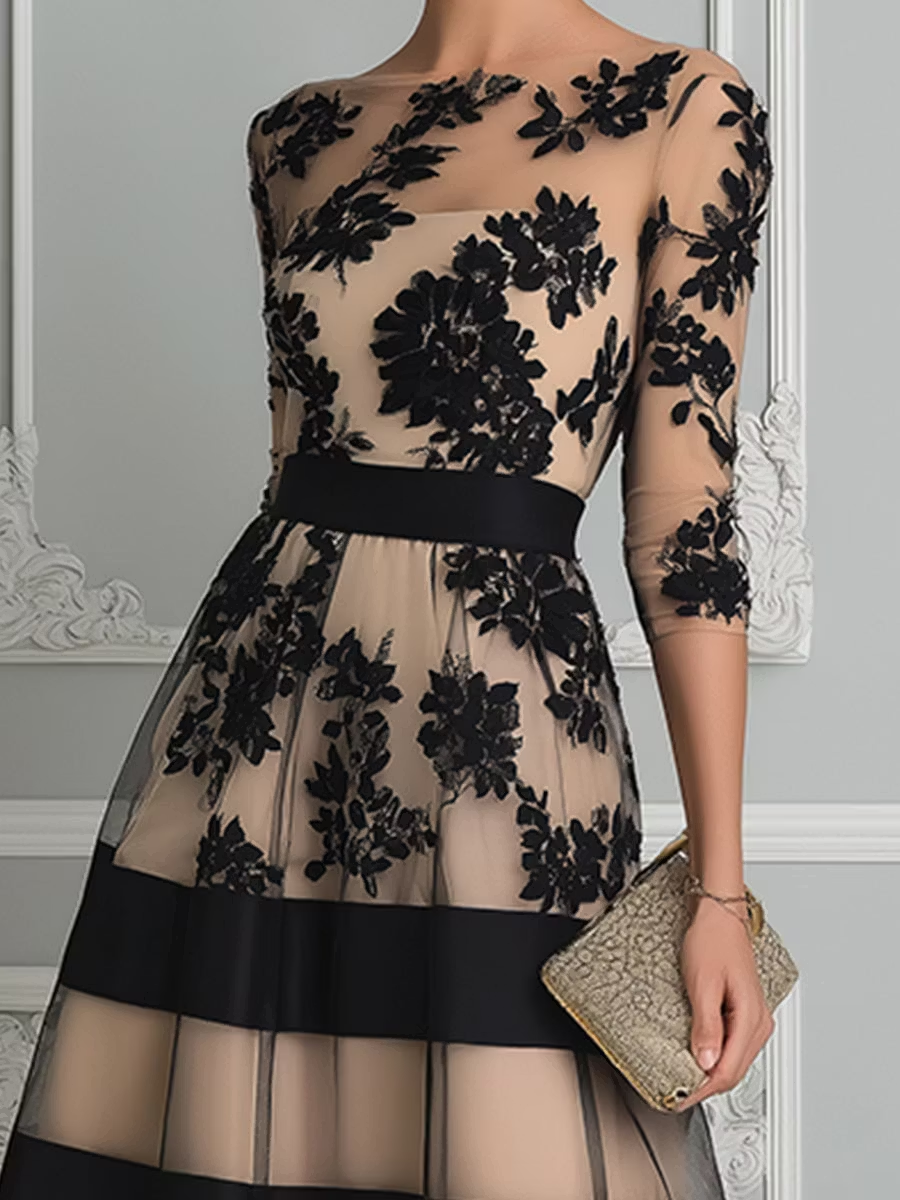 Vestido Midi Evasé de Encaje Negro