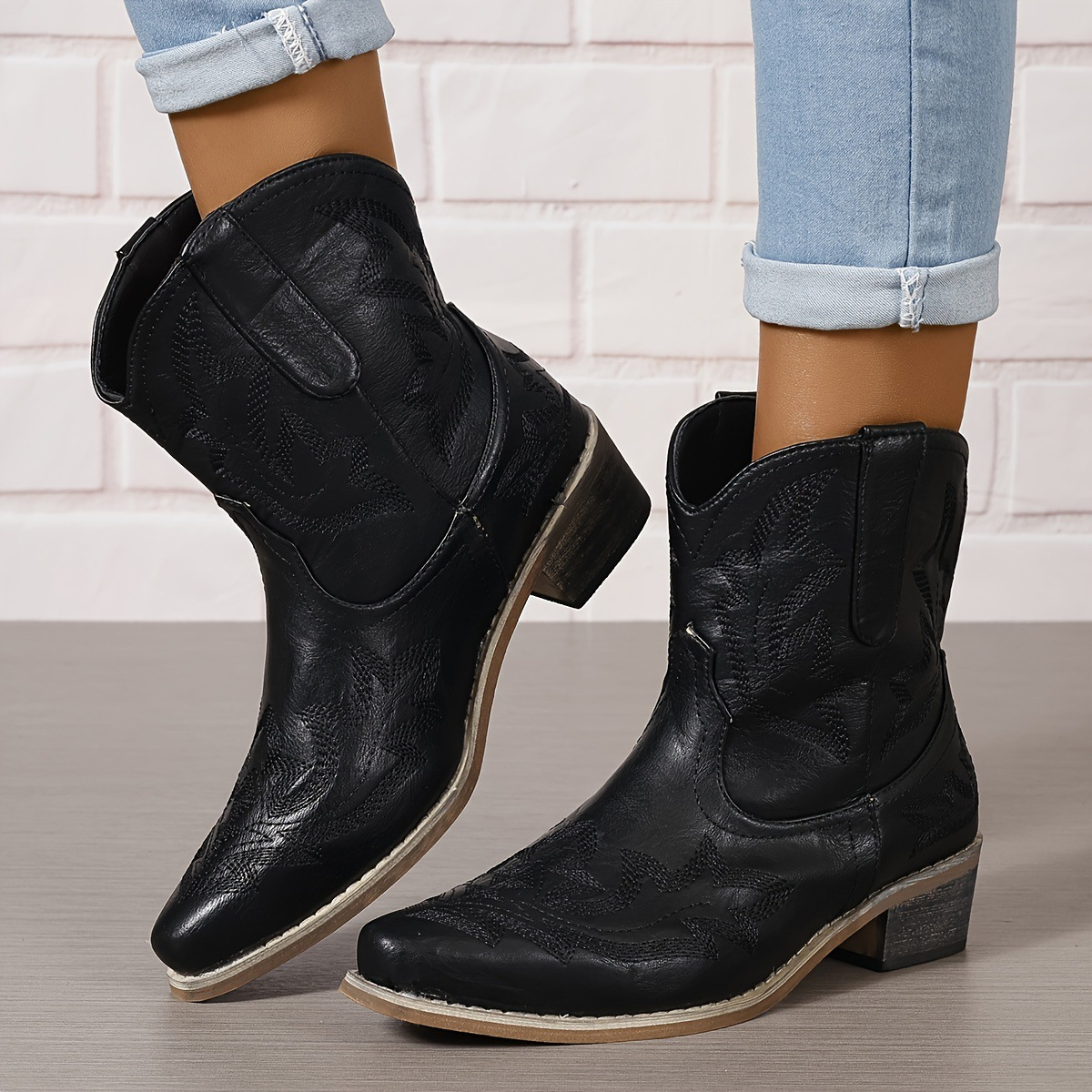 Botas Western Cortas Vintage con Bordado y Tacón Bloque