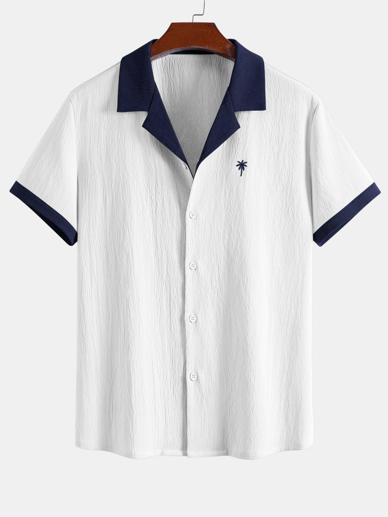 Camisa arrugada con bordado de palmeras en contraste
