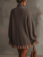 Vestido de Punto Marrón con Cuello Alto y Bajo con Volantes