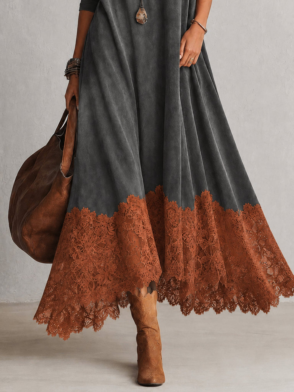 A-Linien-Kleid mit Stehkragen, Spitzeneinsätzen und langen Ärmeln