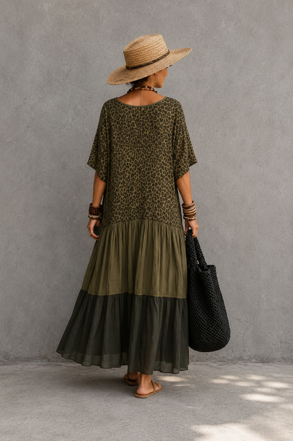 Vestido midi bohemio con estampado leopardo