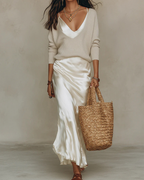 Look Completo: Vestido Midi de Satén + Suéter
