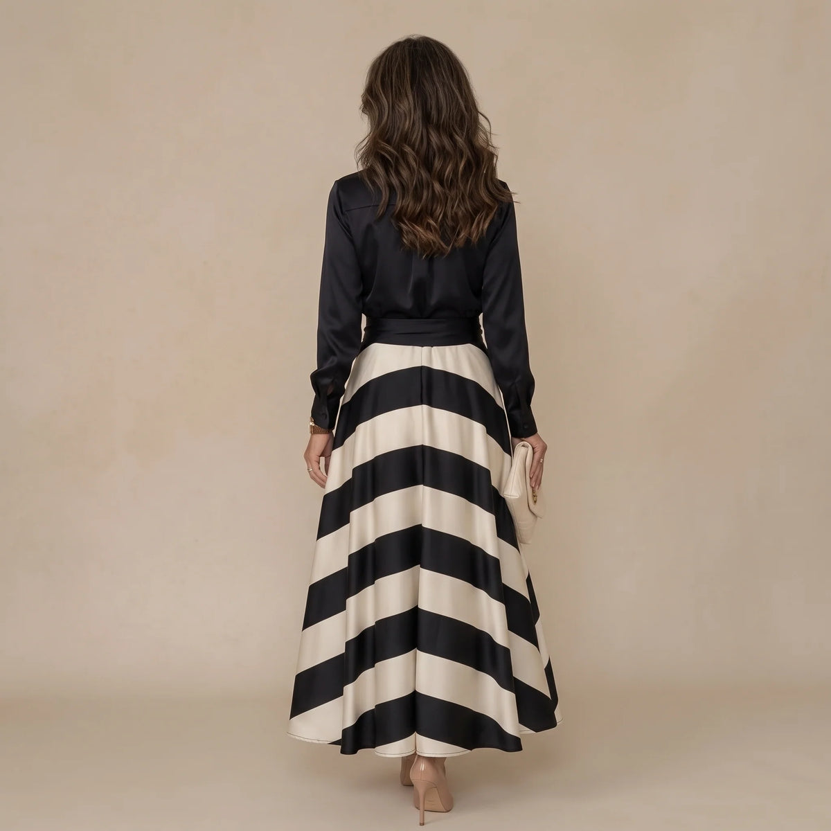 Vestido camisero largo de mujer a rayas con cinturón de lazo