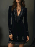 Vestido Mini Retro de Terciopelo Negro con Bordado y Ribete de Encaje