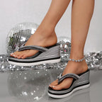 Isabella Rhinestone-flip-flops med platåsula