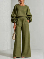 Conjunto de Top con Puños Florales y Pantalón Ancho