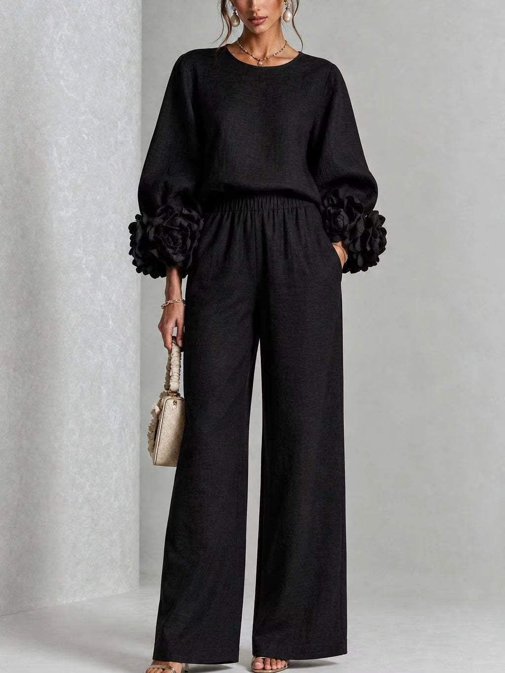 Conjunto de Top con Puños Florales y Pantalón Ancho