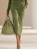 Conjunto Retro de Terciopelo con Estampado Leopardo y Cuello Mao
