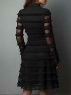 Vestido Mini Negro con Flecos y Capas Transparentes