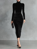 Elegant Black Velvet High-Neck Bodycon Dress